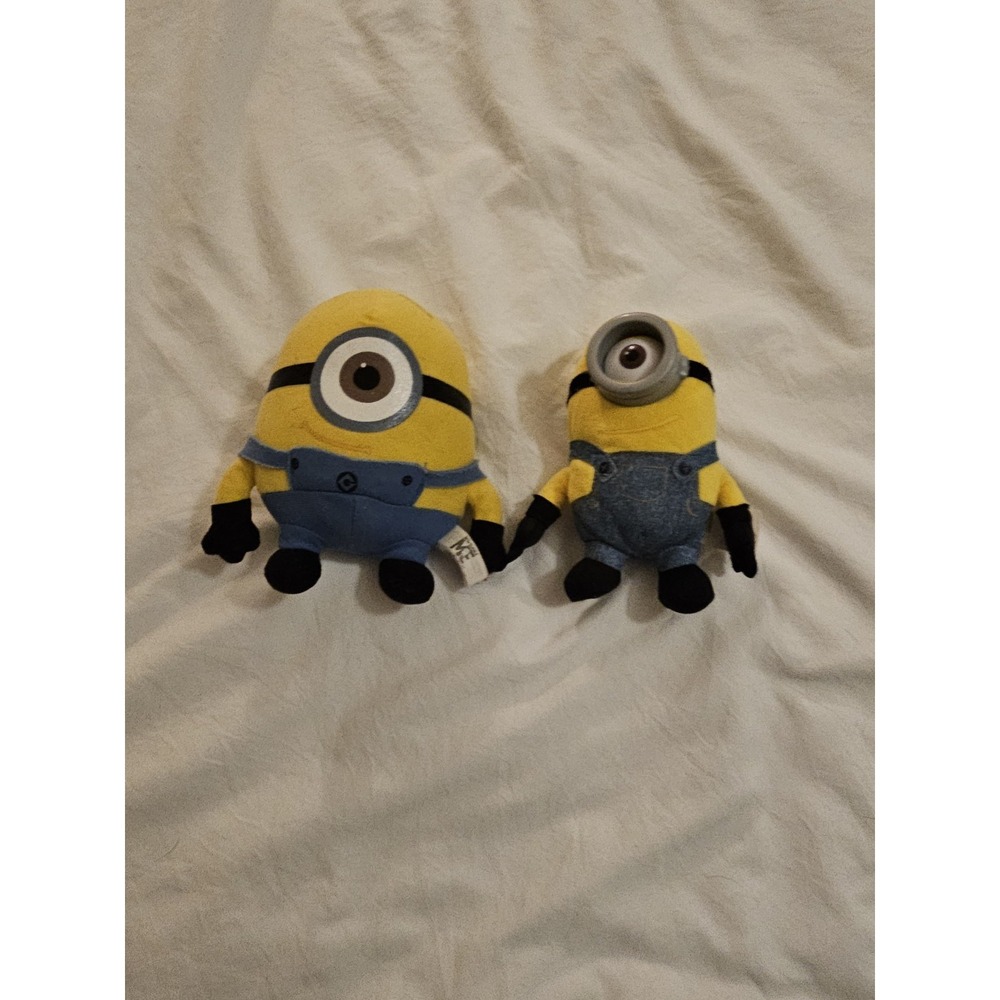 Despicable Me Minions Plush Lot of‎ 2 Illumination Thinkway Toys 6" Stuffed Toys